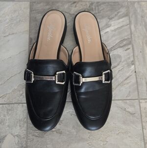 Paprika slide shoes size 5